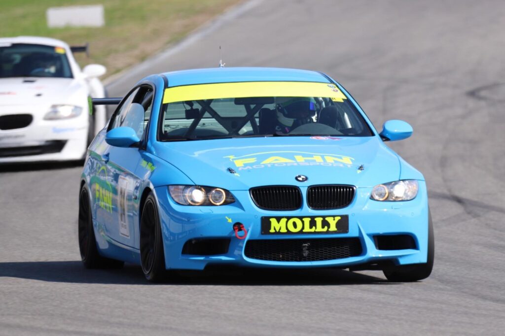 Molly bmw m3 auf der rennstrecke frontansicht