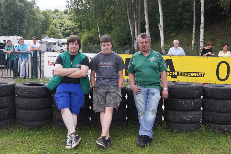 über uns family business eddie mit söhnen bei fahn motorsport